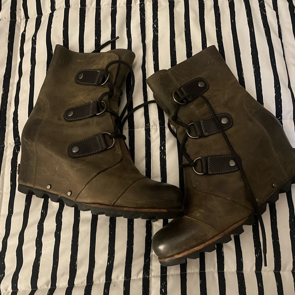 Sorel Joan of Arctic Wedge Mid Boot